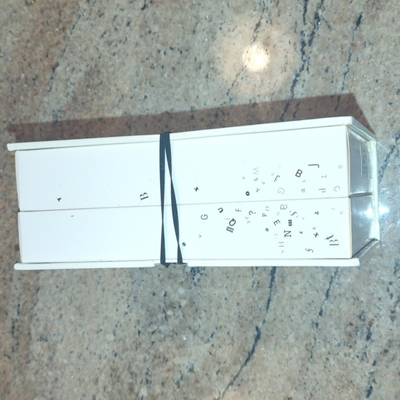 NEW Original Amazon Kindle - Picture 6 of 10